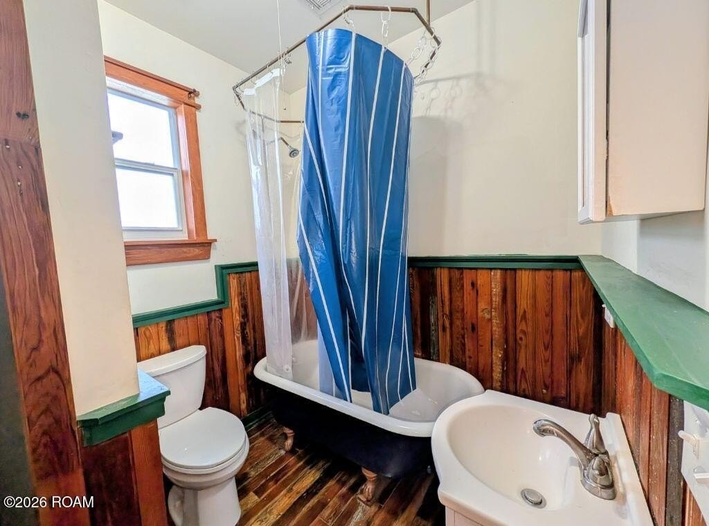 1527 France St - Photo 4 of 8