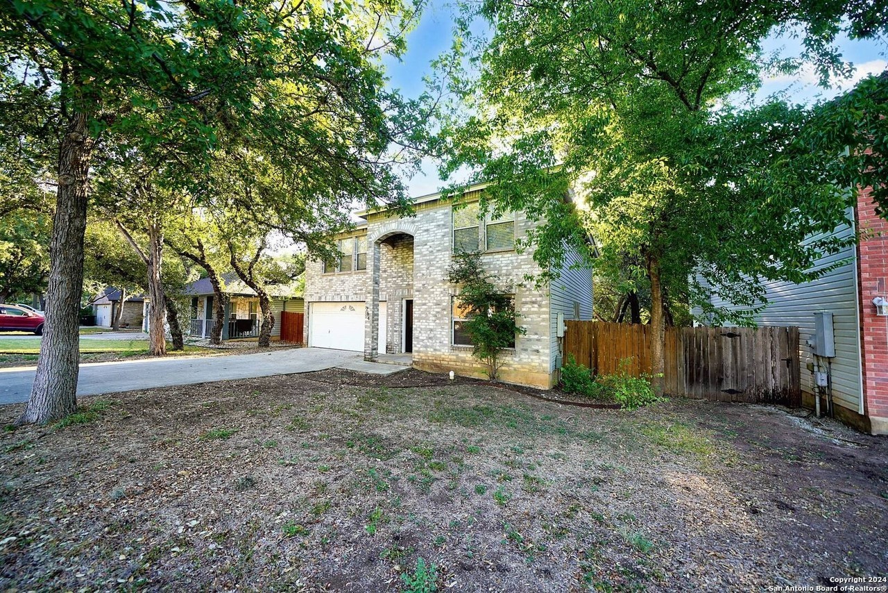 264 Victoria Pt - Photo 6 of 45