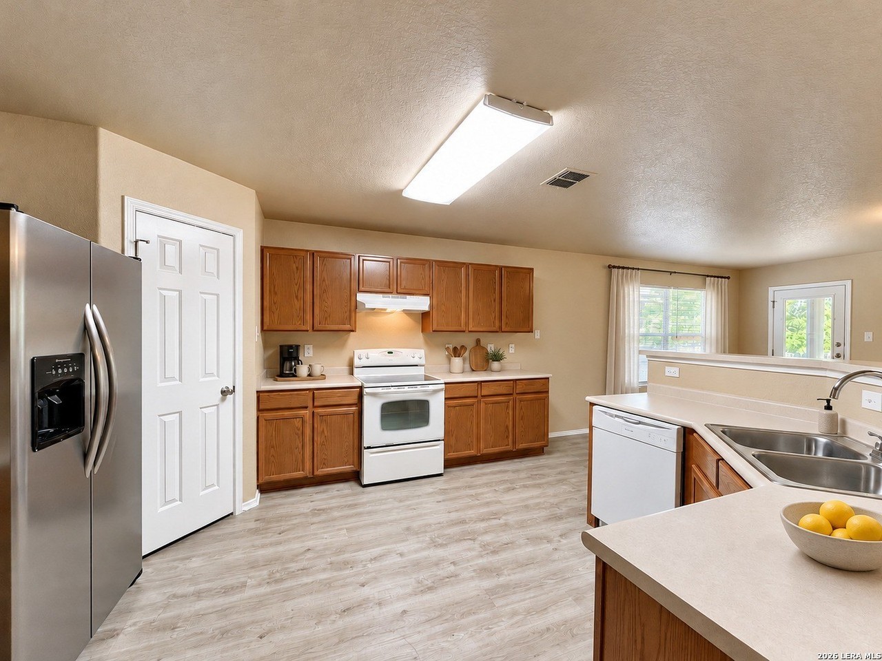 8815 Laguna Fls - Photo 4 of 50