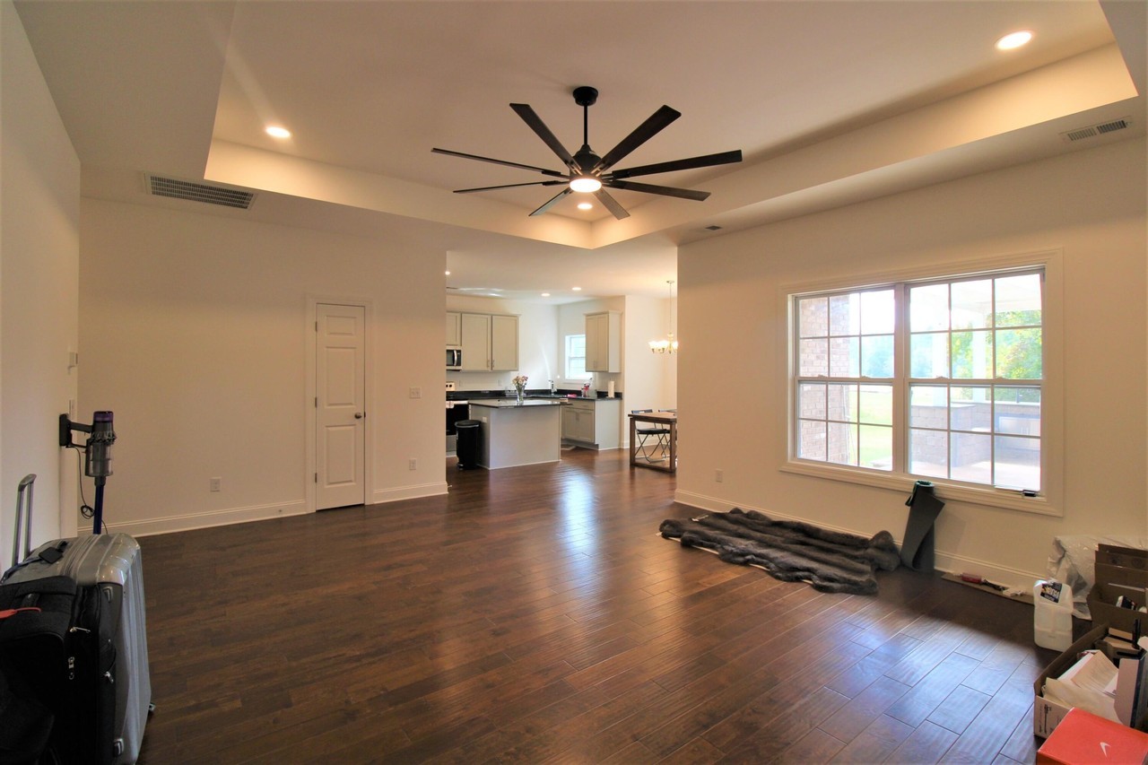 6560 Montpelier Ln - Photo 4 of 25