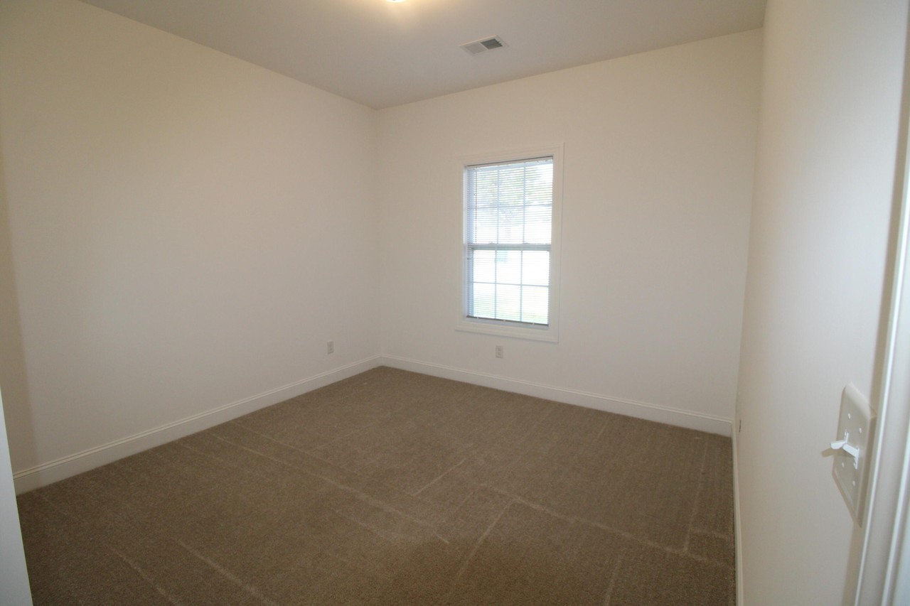 6560 Montpelier Ln - Photo 7 of 25