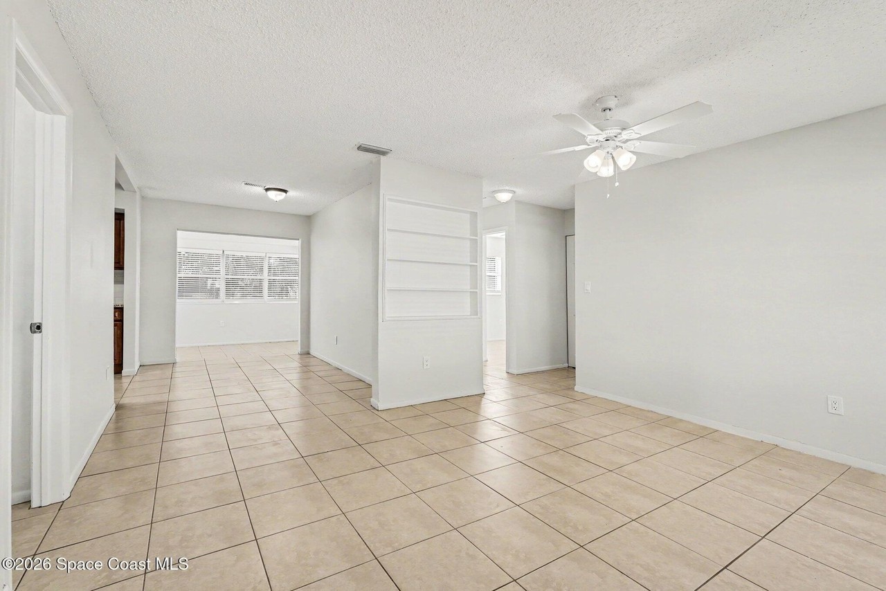 705 Renner Ave - Photo 5 of 17