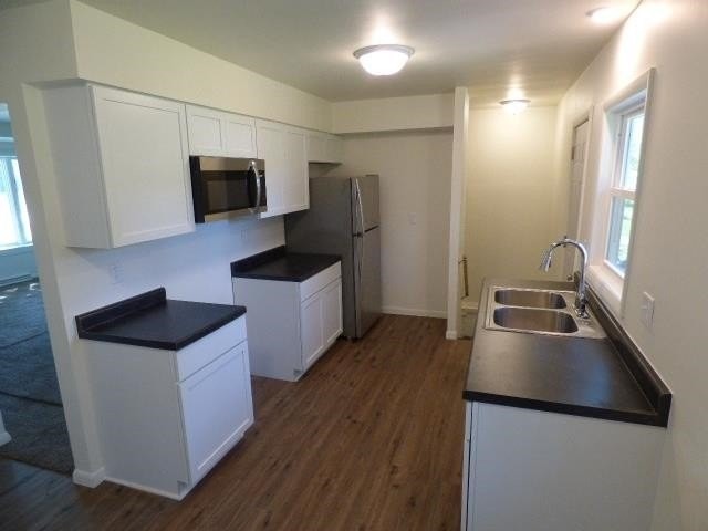 2230 S Dewey Ave - Photo 2 of 15