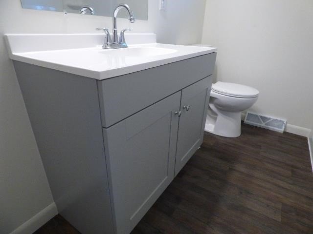 2230 S Dewey Ave - Photo 5 of 15