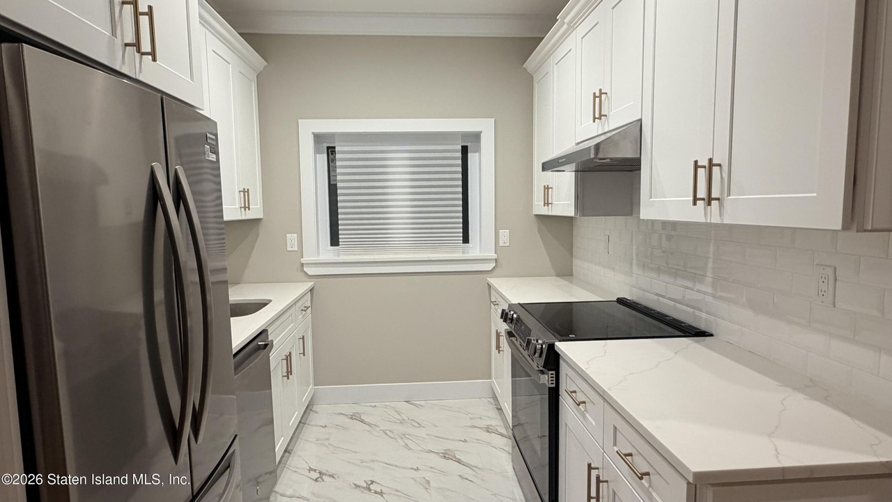 230 Rathbun Ave #2FL - Photo 3 of 5