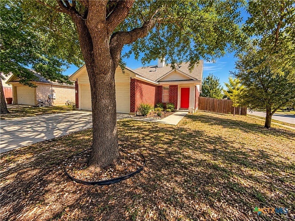 21001 Godolophin Ct - Photo 2 of 19