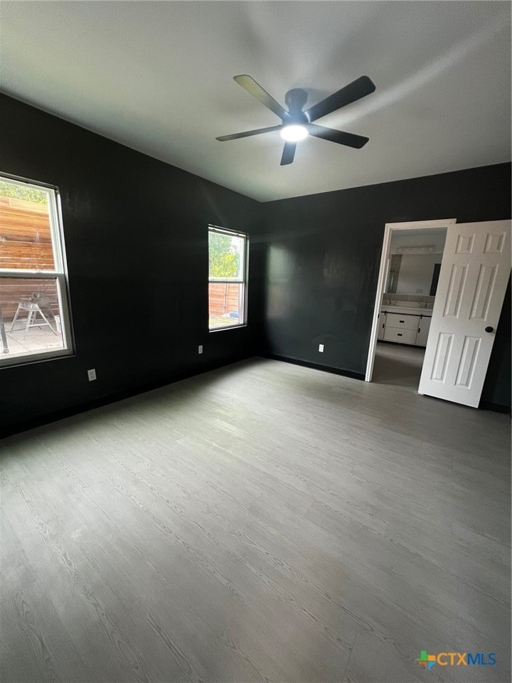 1118 N 18th St - Photo 7 of 9
