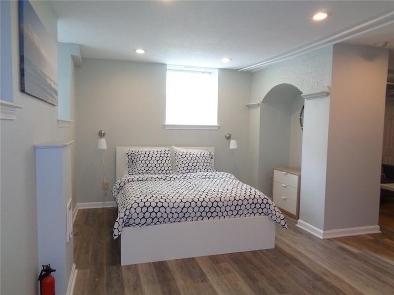 96 Rhode Island Ave #1B - Photo 3 of 9