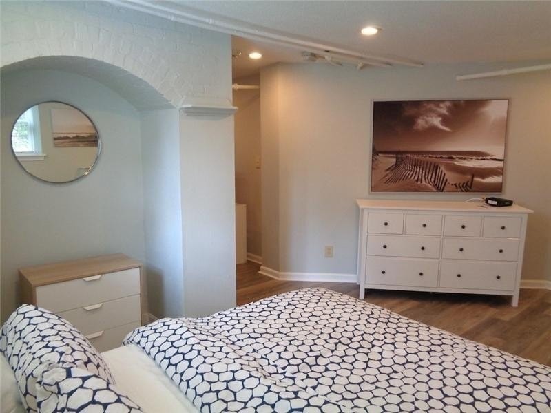 96 Rhode Island Ave #1B - Photo 5 of 9