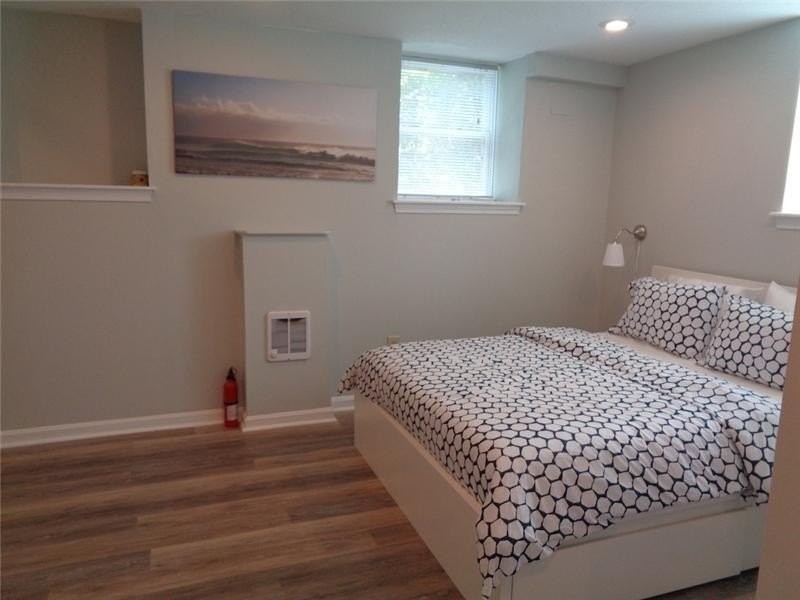 96 Rhode Island Ave #1B - Photo 6 of 9