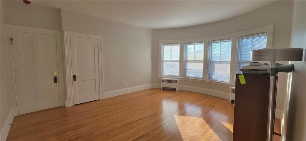 765 Park Ave #2A - Photo 3 of 6
