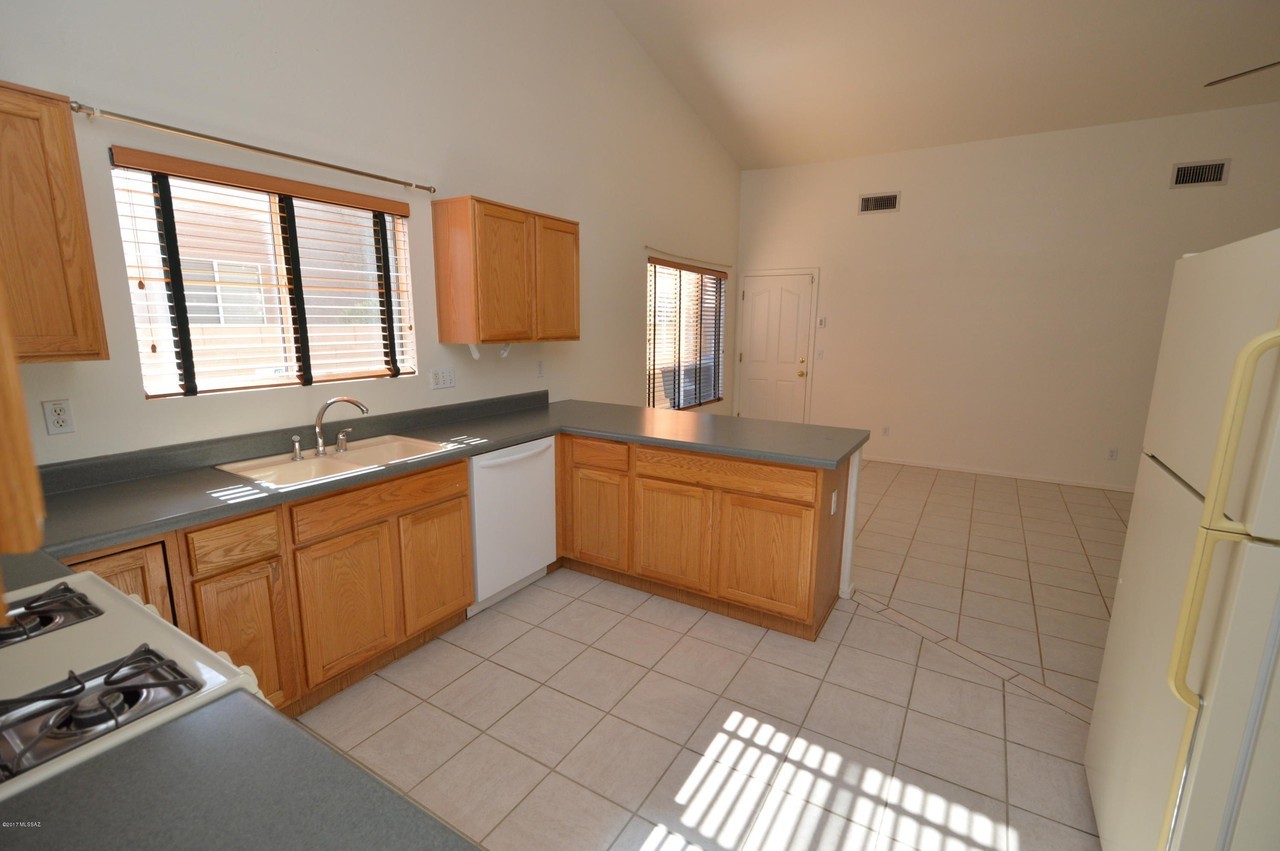 9653 E Paseo Del Tornasol - Photo 3 of 14