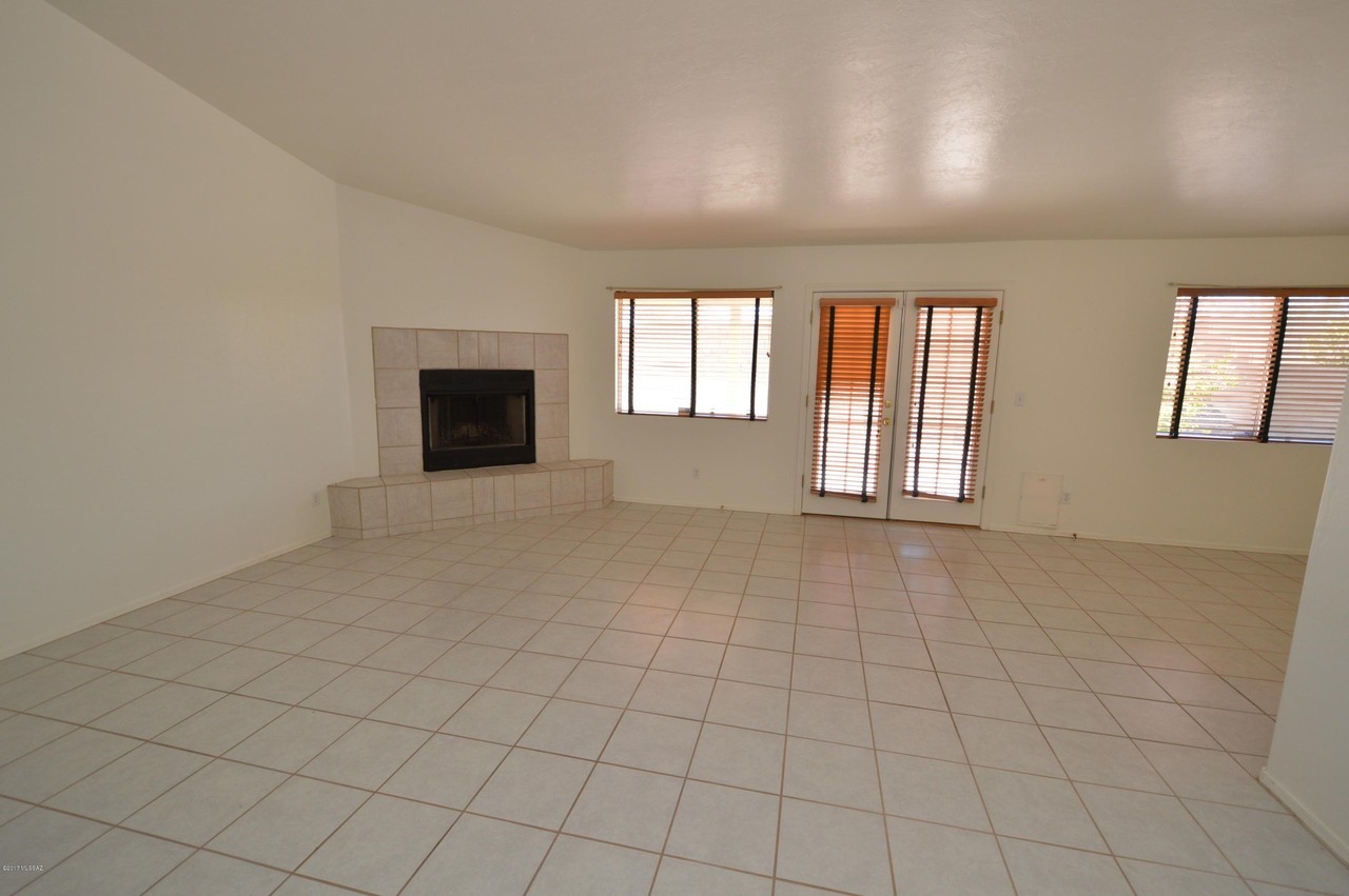 9653 E Paseo Del Tornasol - Photo 6 of 14