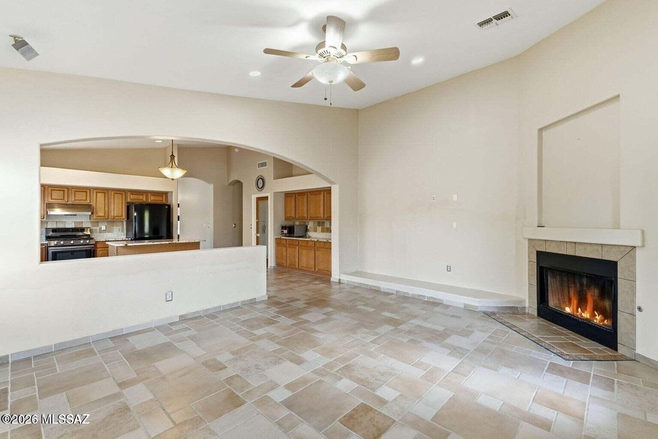 7473 N Clemens Way - Photo 7 of 24