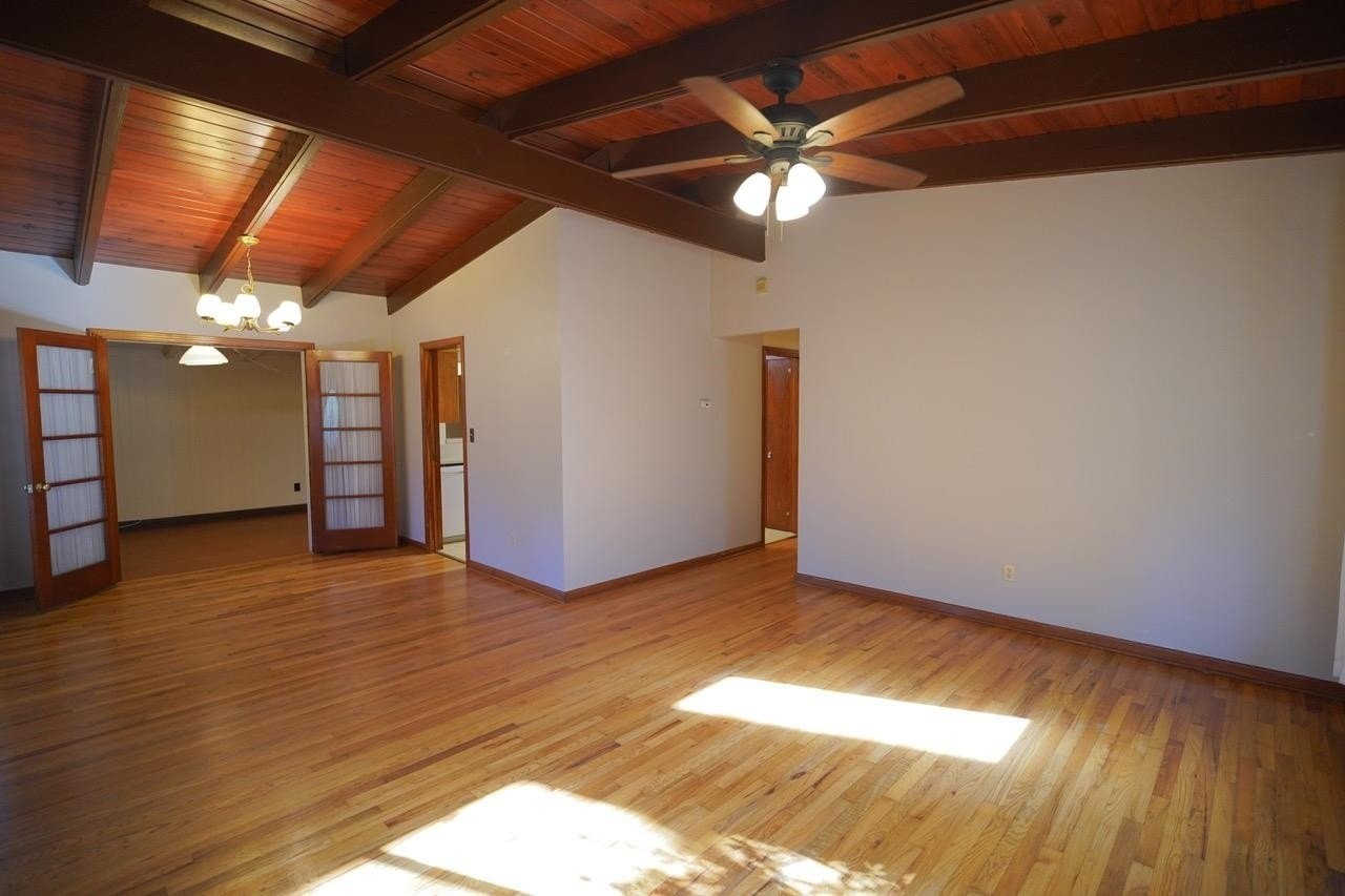 623 Voncile Ave - Photo 6 of 30