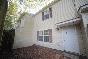 featured image of 1264 Ocala Rd #B
