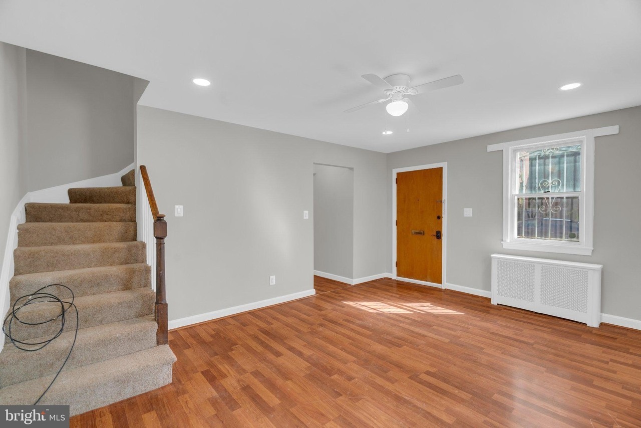2407 18th St Se - Photo 4 of 30