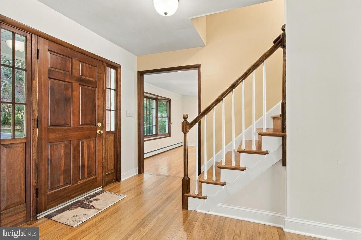 8325 Woodland Rd - Photo 6 of 36