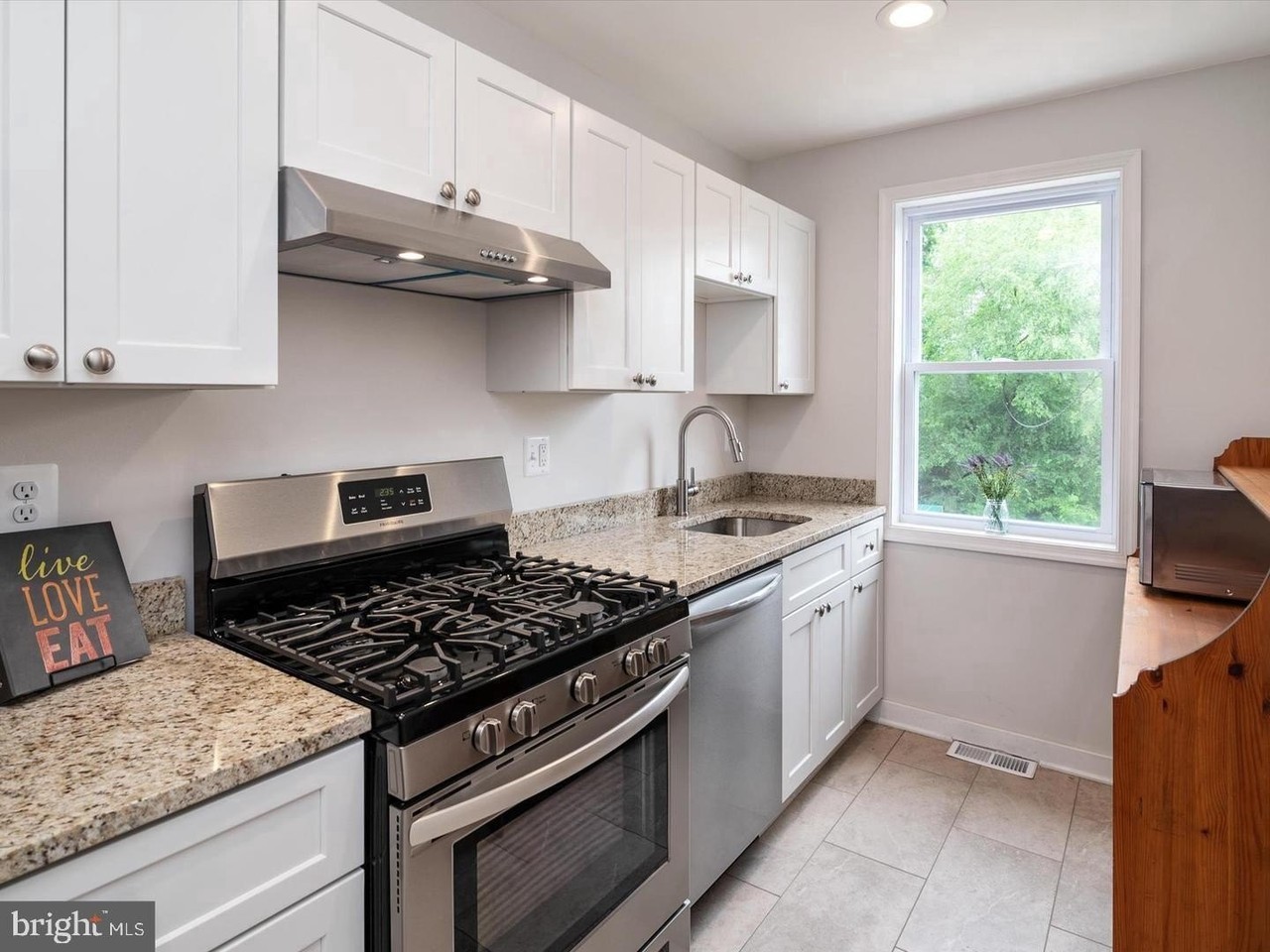756 Old Riverside Rd - Photo 6 of 30