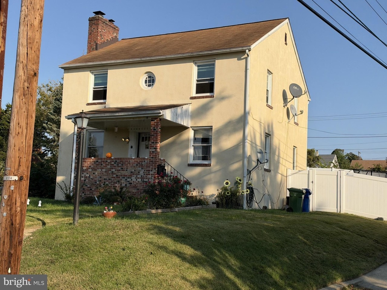 4005 3rd St - Photo 2 of 35