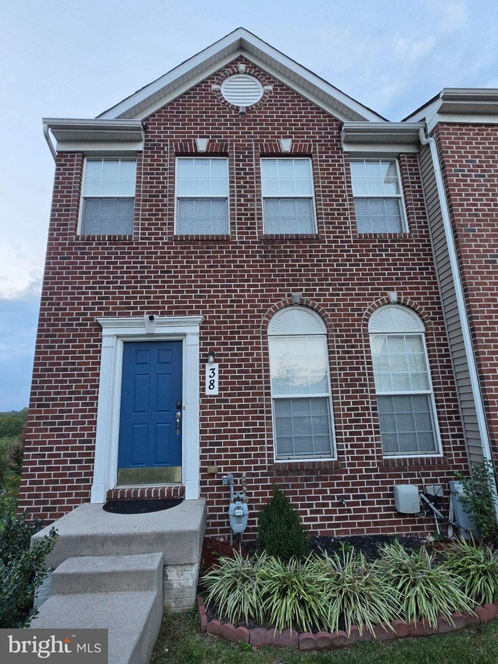 38 Ironwood Ct - Photo 2 of 34