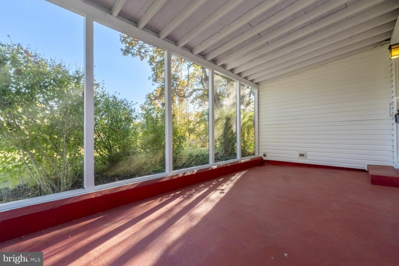 13626 Poplar Hill Rd - Photo 6 of 47