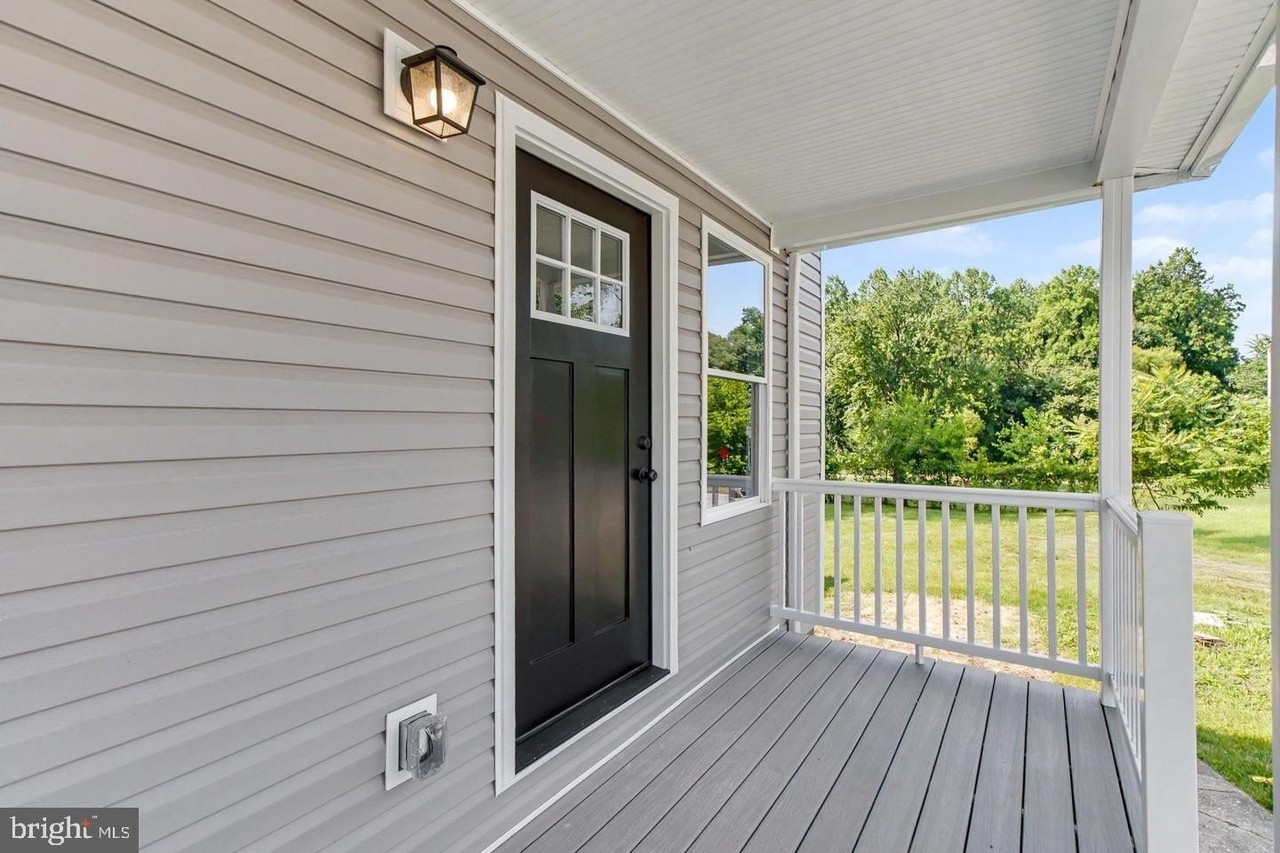 7501 Riddle Ave - Photo 4 of 45