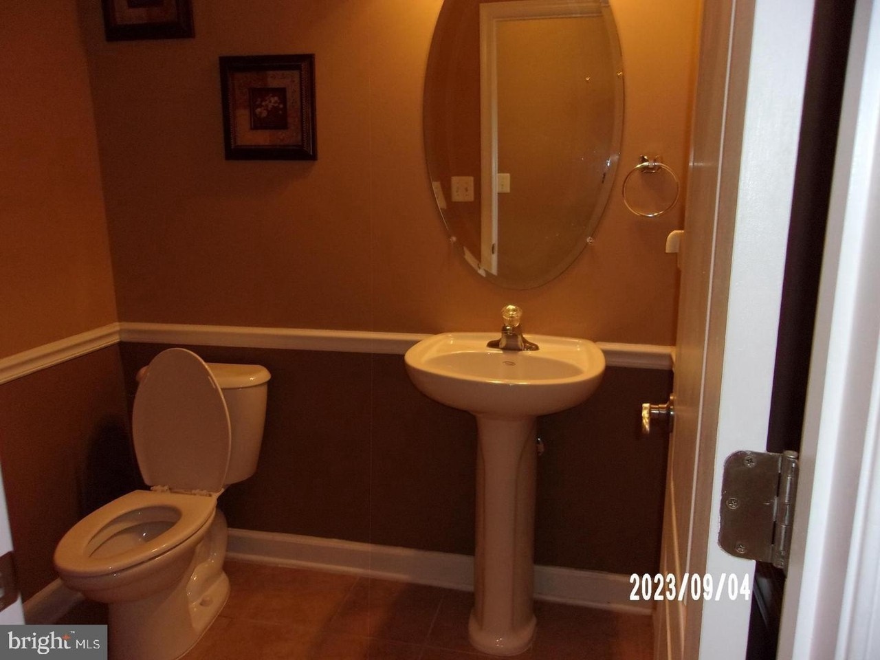 11607 Leesborough Cir - Photo 4 of 25