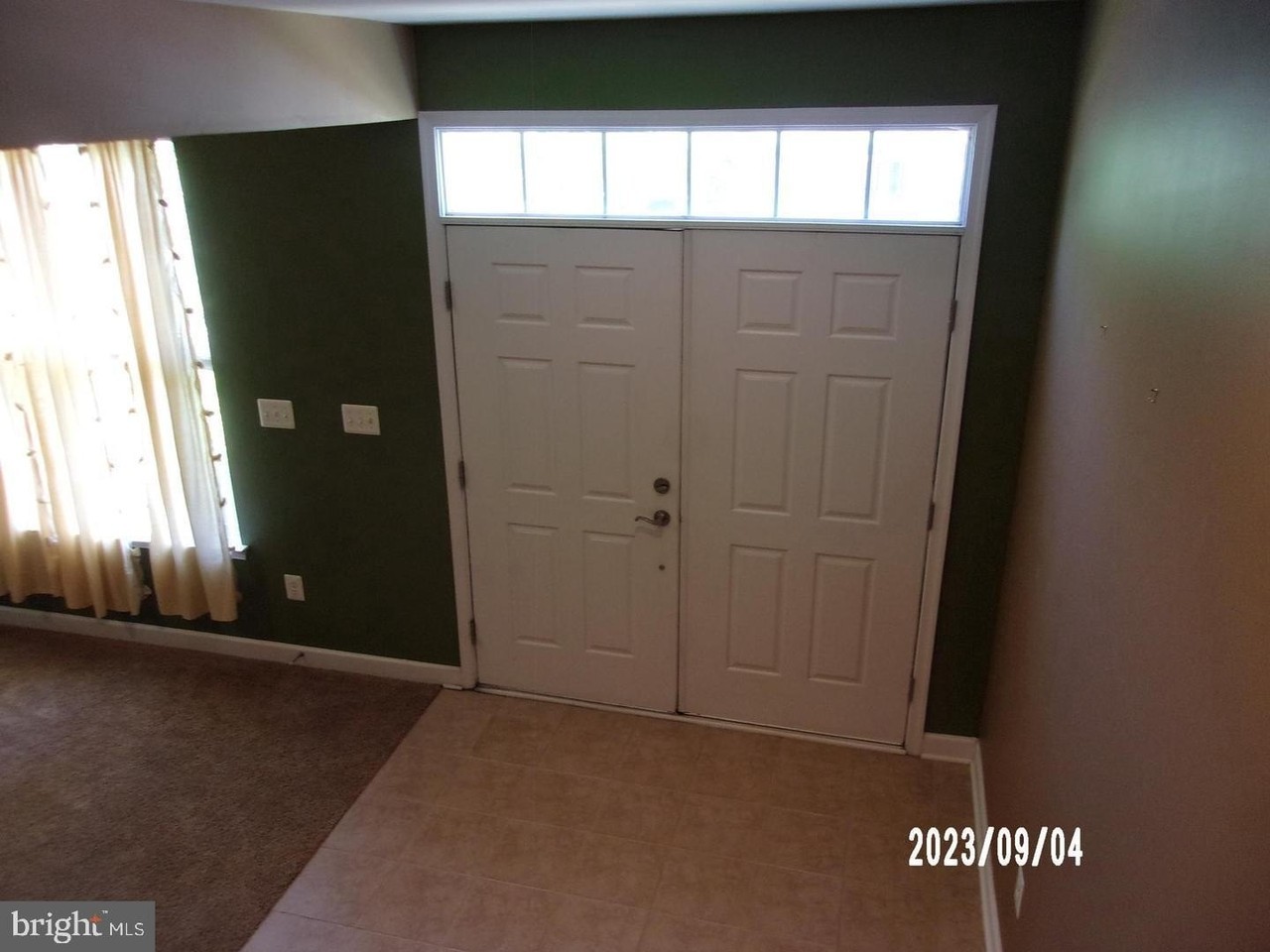 11607 Leesborough Cir - Photo 5 of 25