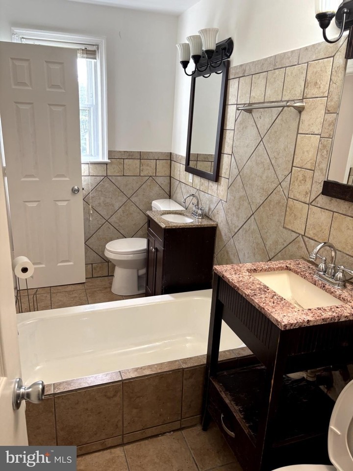 6412 Kaine Dr - Photo 3 of 4