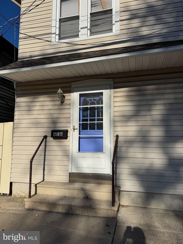 61 West Ave - Photo 2 of 11