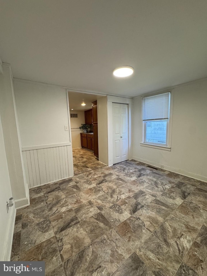 61 West Ave - Photo 7 of 11