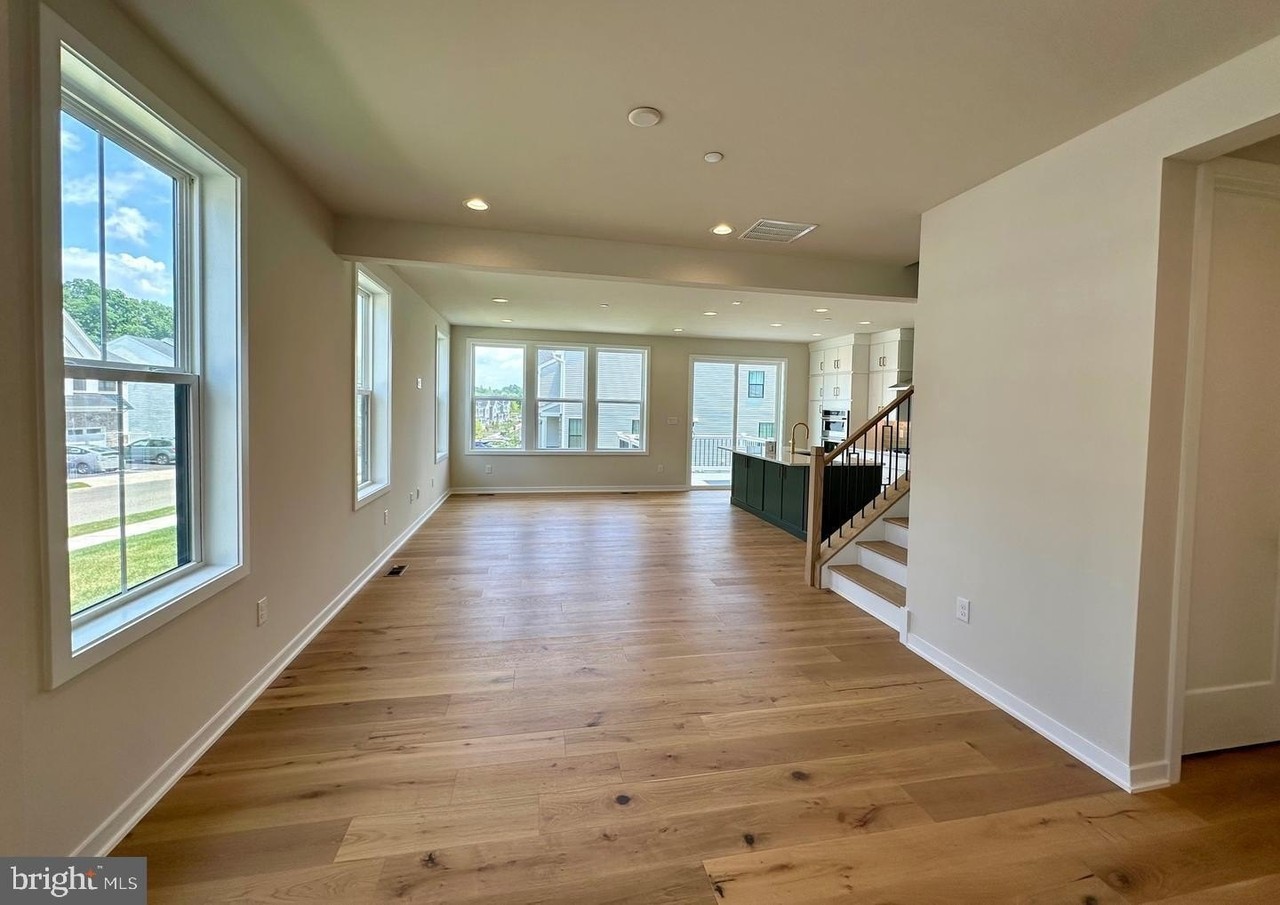 402 Hartnup St #128 - Photo 2 of 11