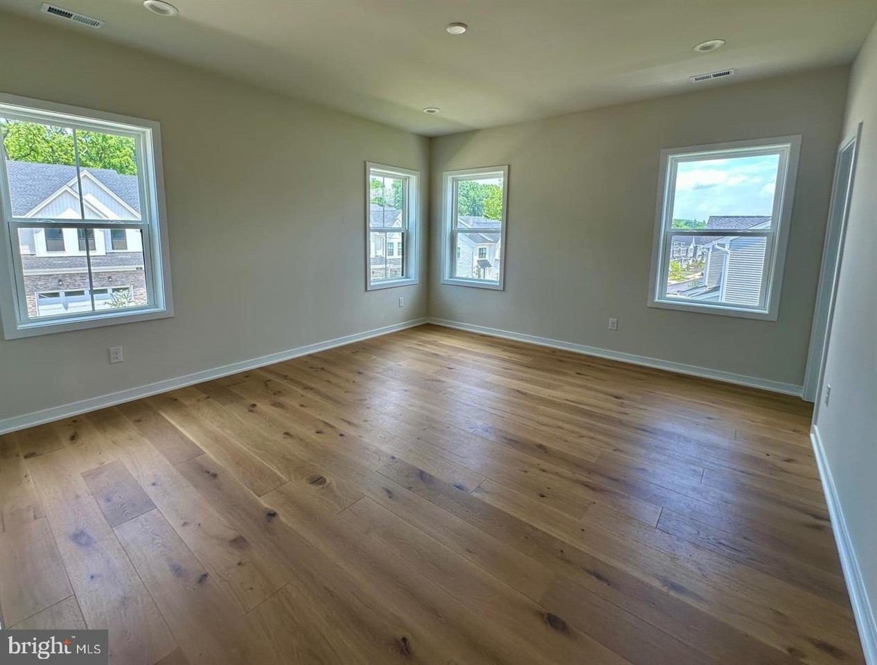 402 Hartnup St #128 - Photo 7 of 11