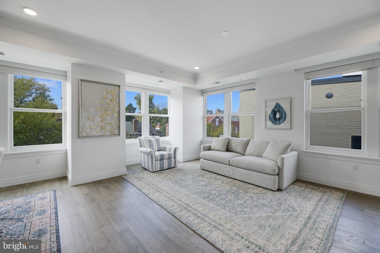 225 Strand St #403 - Photo 7 of 50
