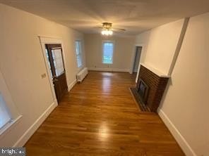 907 Brompton St - Photo 3 of 13