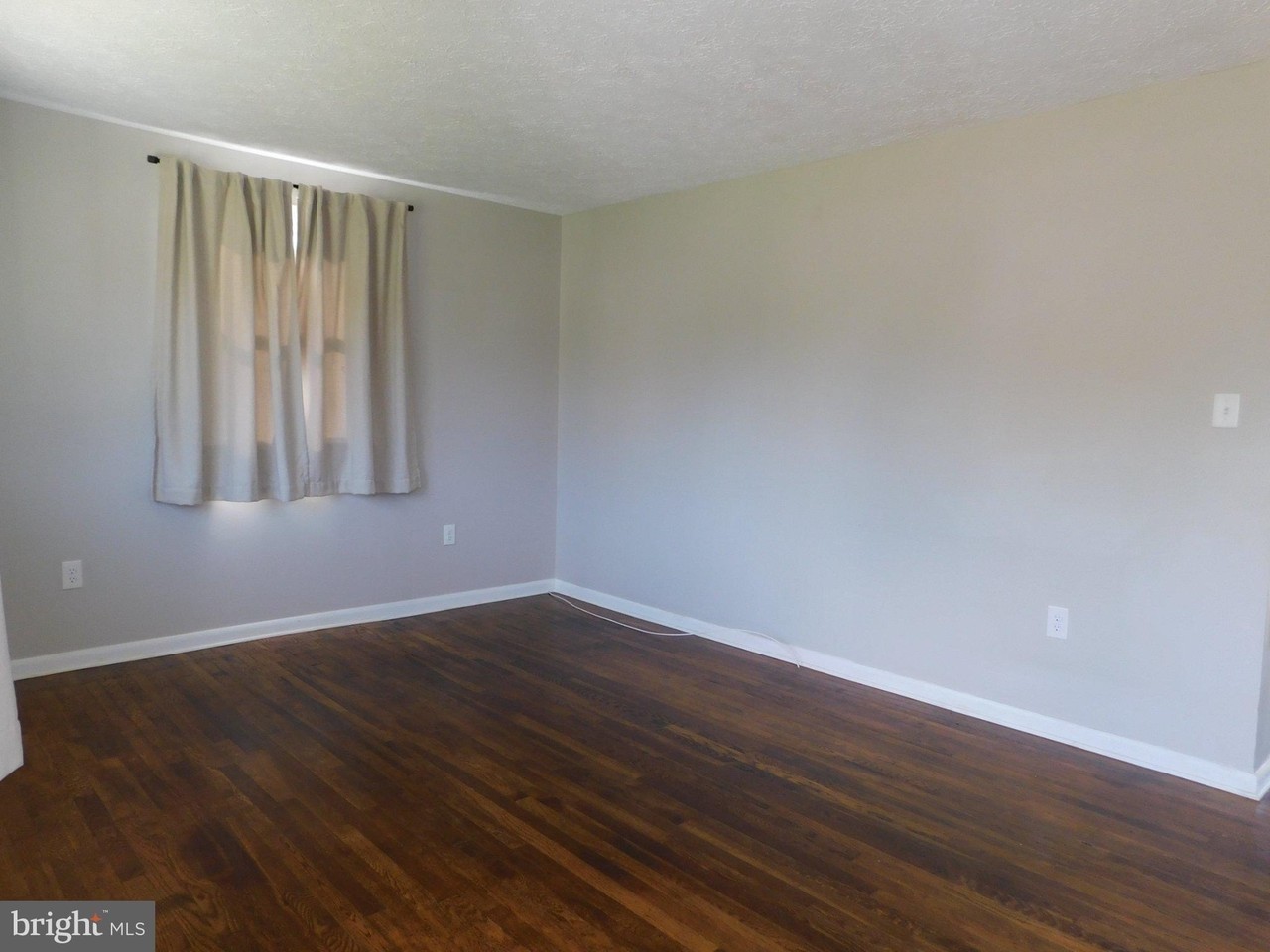146 Sunset Dr - Photo 2 of 21