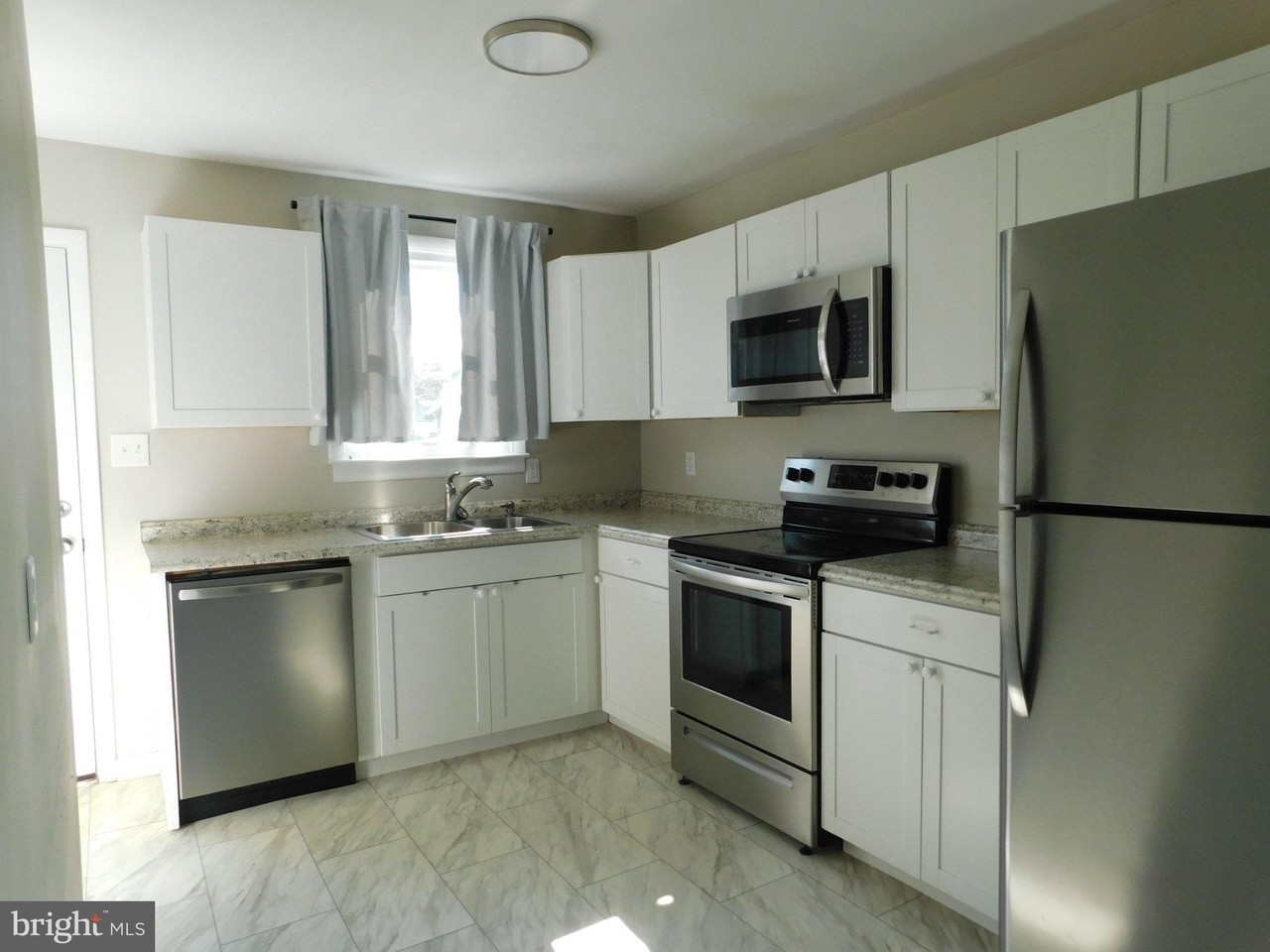 146 Sunset Dr - Photo 6 of 21