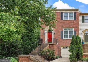 featured image of 6329 Franconia Commons Dr