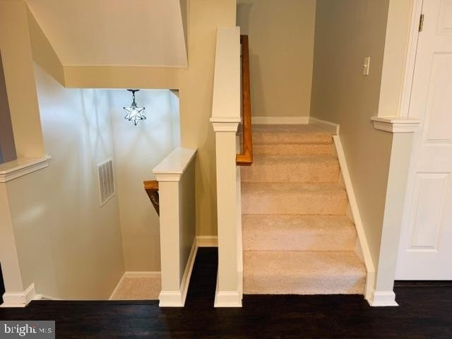 6225 Bella Dr - Photo 5 of 10