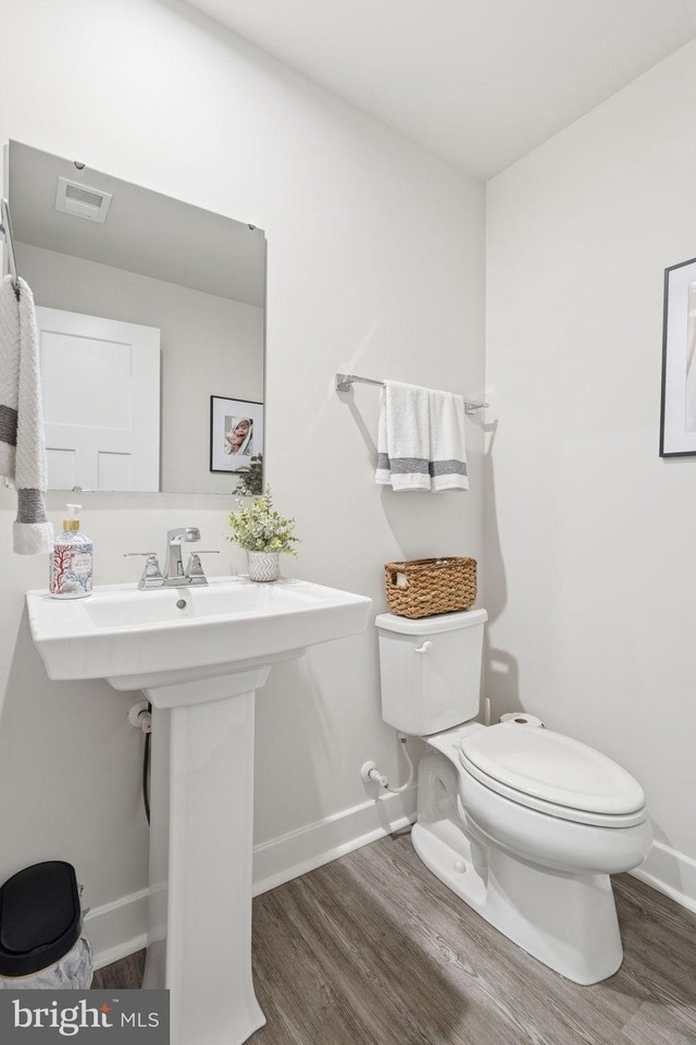 2764 Velocity Rd - Photo 7 of 23