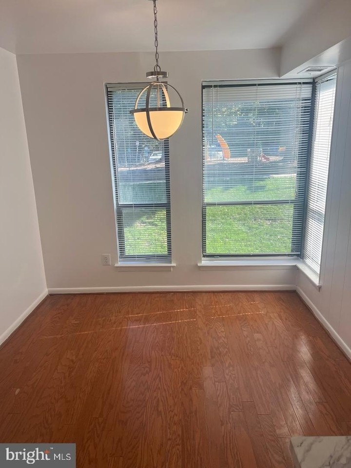 11232 Chestnut Grove Sq #135 - Photo 6 of 50