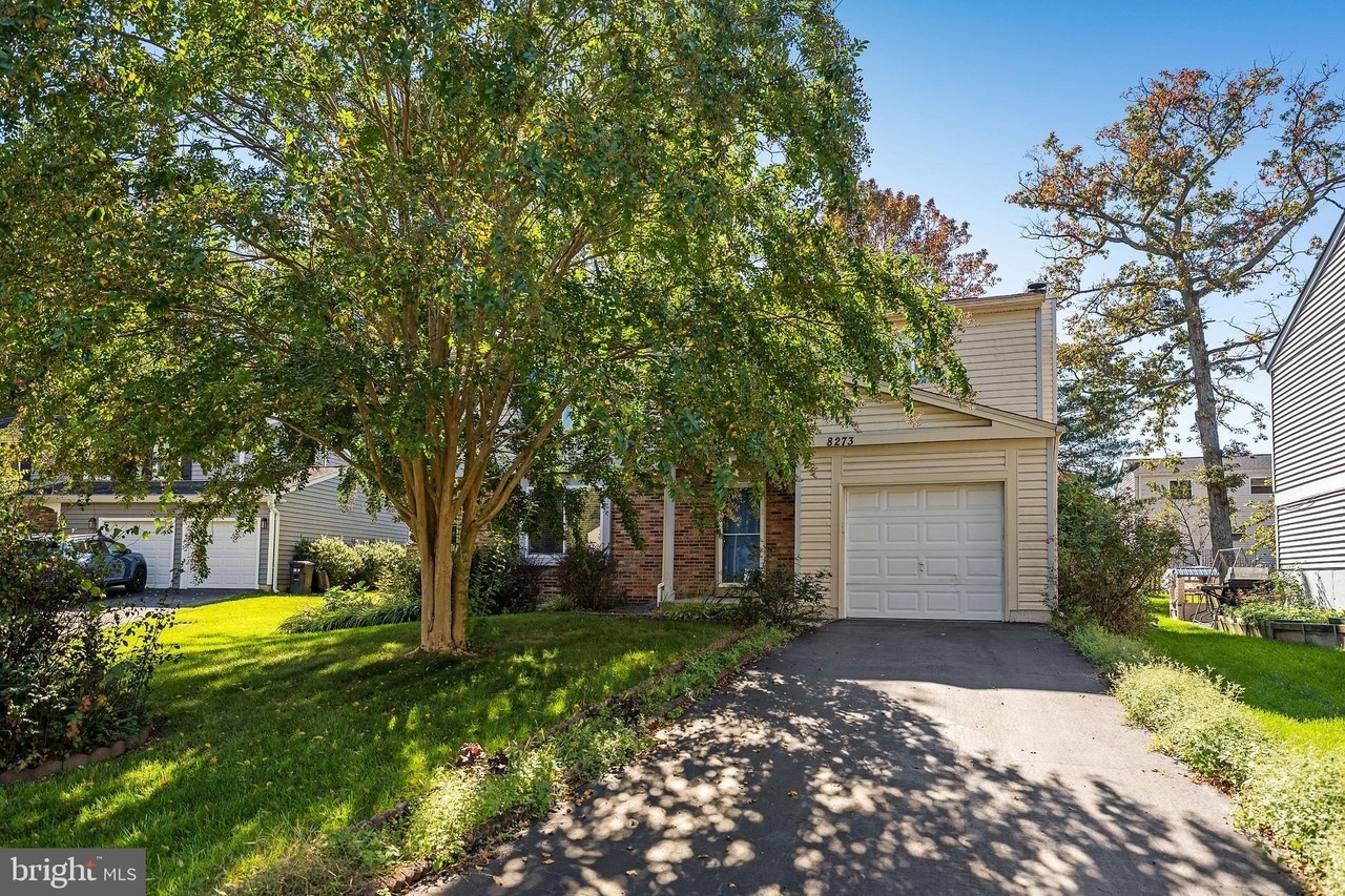 8273 Raindrop Way - Photo 3 of 36