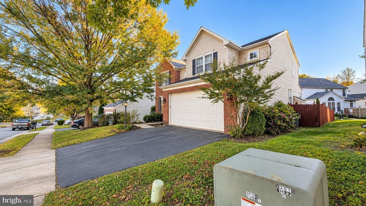 10545 Turning Grass Way - Photo 2 of 43