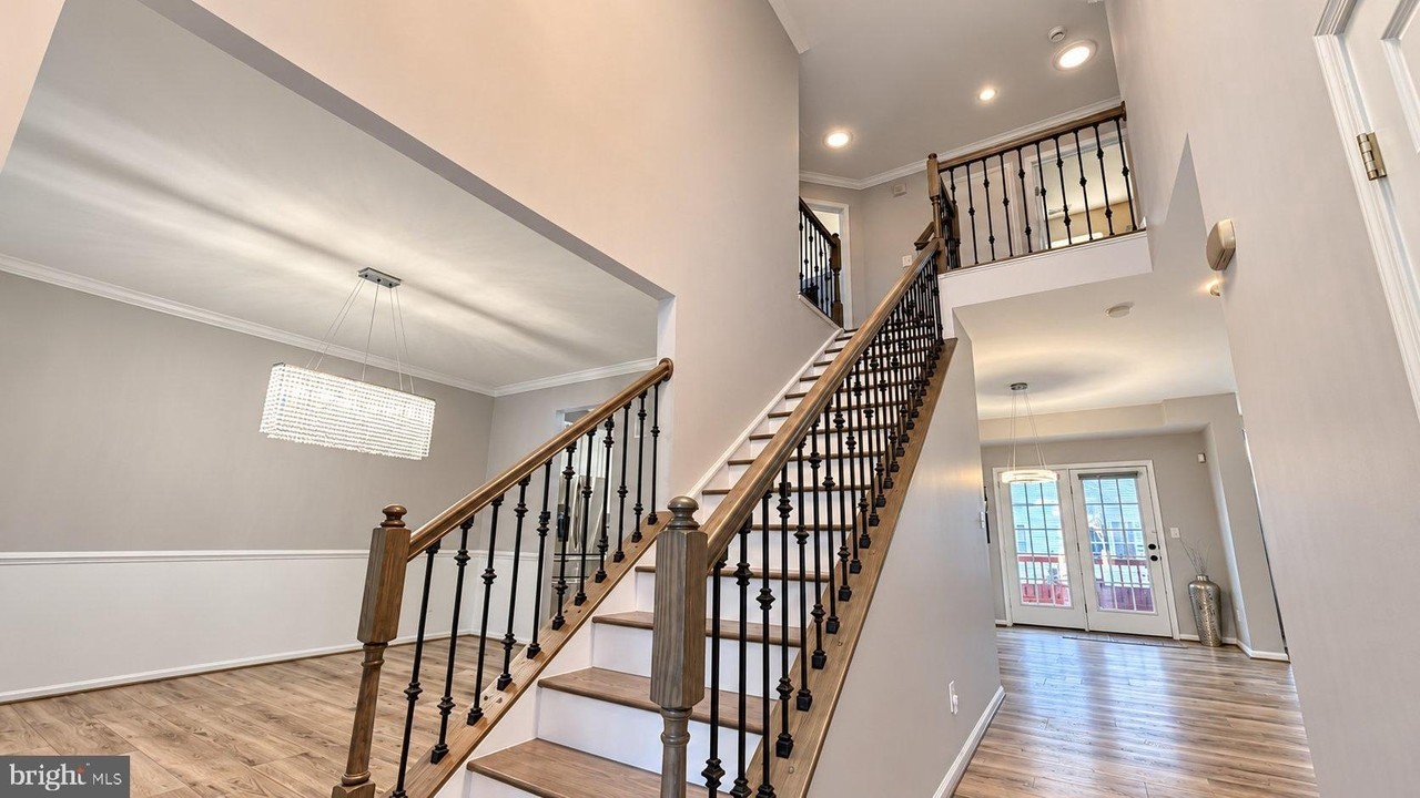 10545 Turning Grass Way - Photo 3 of 43