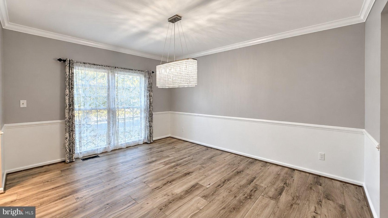 10545 Turning Grass Way - Photo 4 of 43