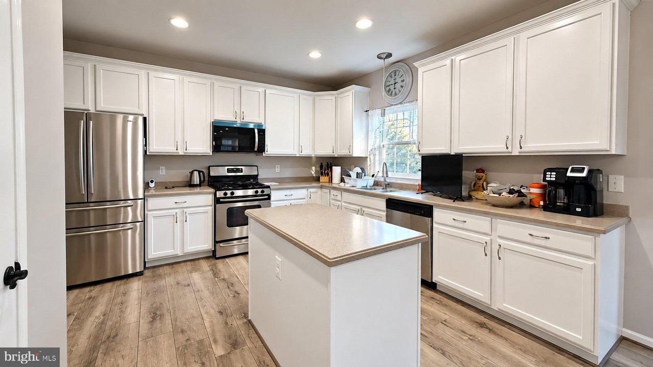 10545 Turning Grass Way - Photo 7 of 43