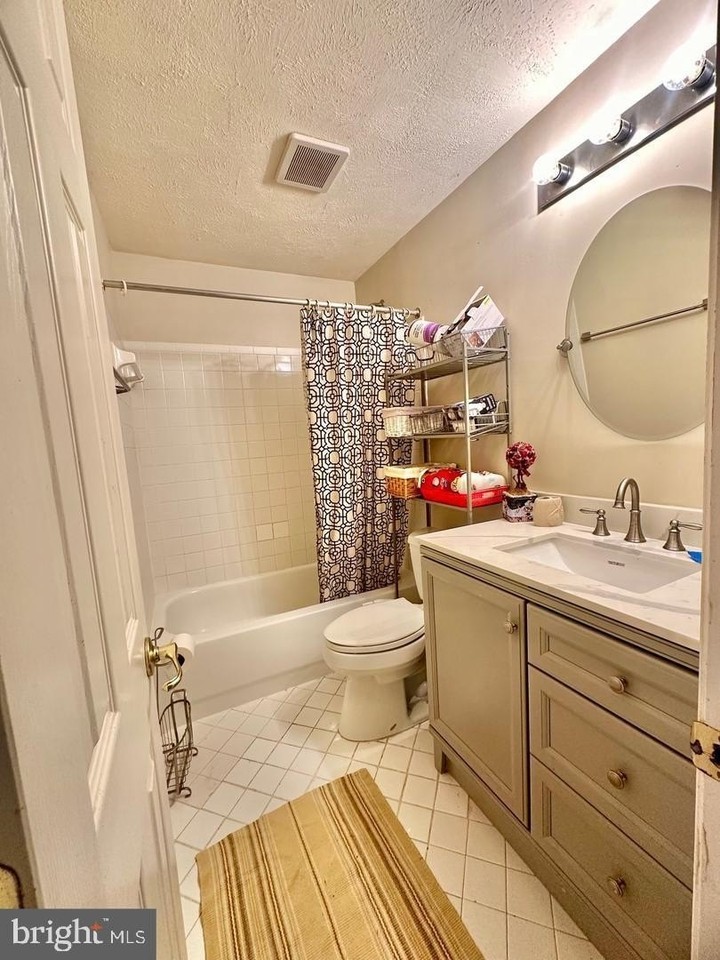 6471 Osprey Ct - Photo 7 of 19