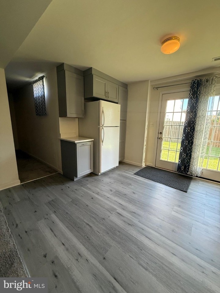 15106 Toccoa Ct - Photo 3 of 12