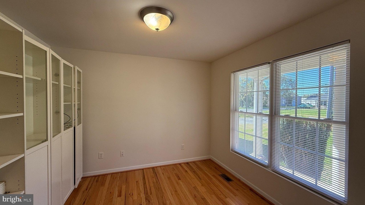 113 Brickert St - Photo 4 of 19